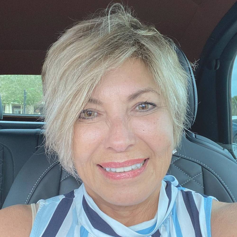 Meet your Posher, Victoria